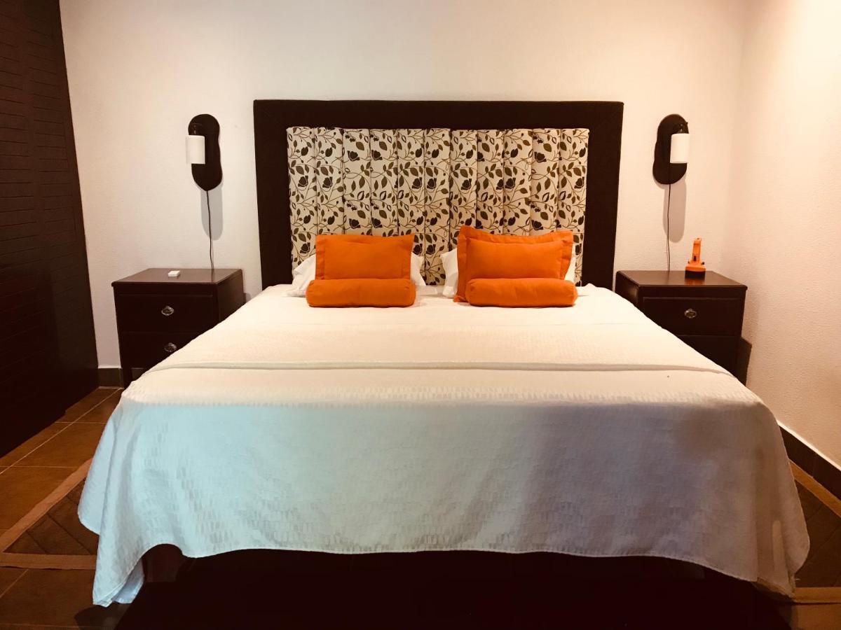 Bed and Breakfast Cotton House De Labrador Екстер'єр фото